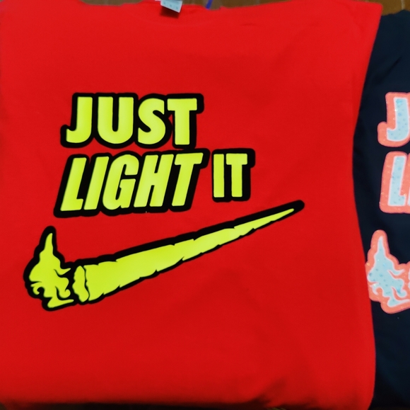 T shirt - Picture 2 of 2